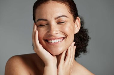 Natürliche Beauty-Hacks: Tipps und Tricks für ein rundum gepflegtes Erscheinungsbild