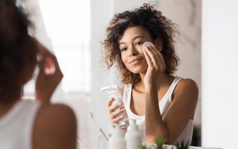 Top 10 natürliche Inhaltsstoffe für eine effektive Pflegeroutine