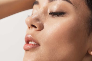 AHA vs. BHA in der Naturkosmetik: Ein umfassender Vergleich für strahlende Haut