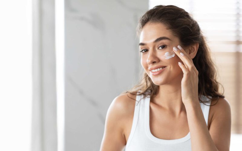 Wie kann ich meine Hautpflegeroutine auf Naturkosmetik umstellen?